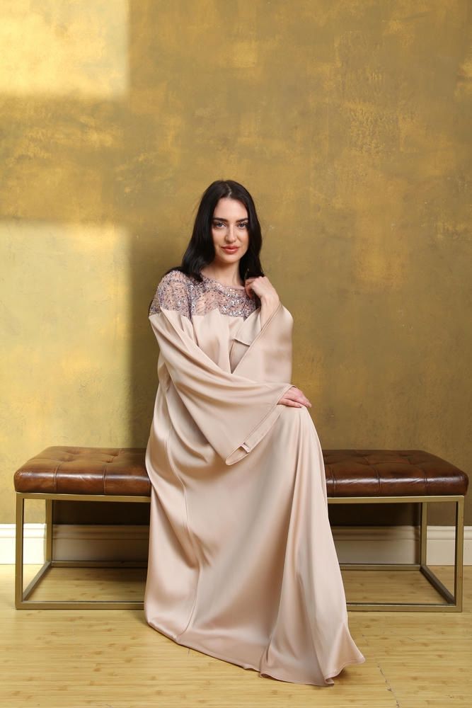  Embroidered Jalabiya with Outer Belt Stretch Crepe with Embellished Tulle_thumbnail_4