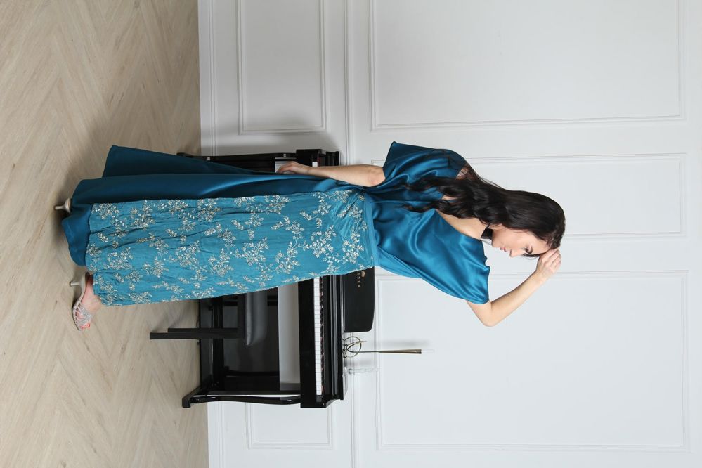 Blue Embroidered silk jalabiya_thumbnail_1