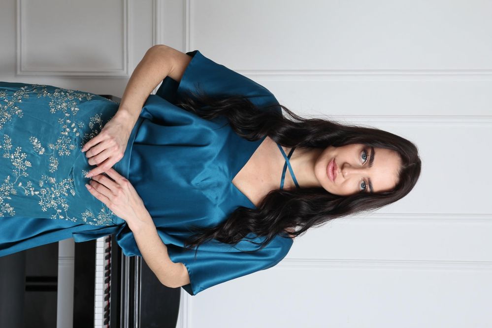 Blue Embroidered silk jalabiya_thumbnail_3