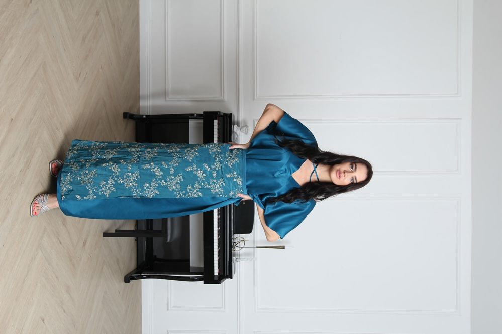 Blue Embroidered silk jalabiya_thumbnail_2